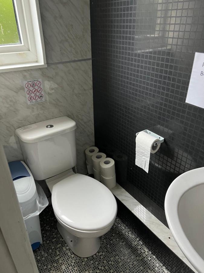 Saucy Mary'S Hostel Кайликин Экстерьер фото