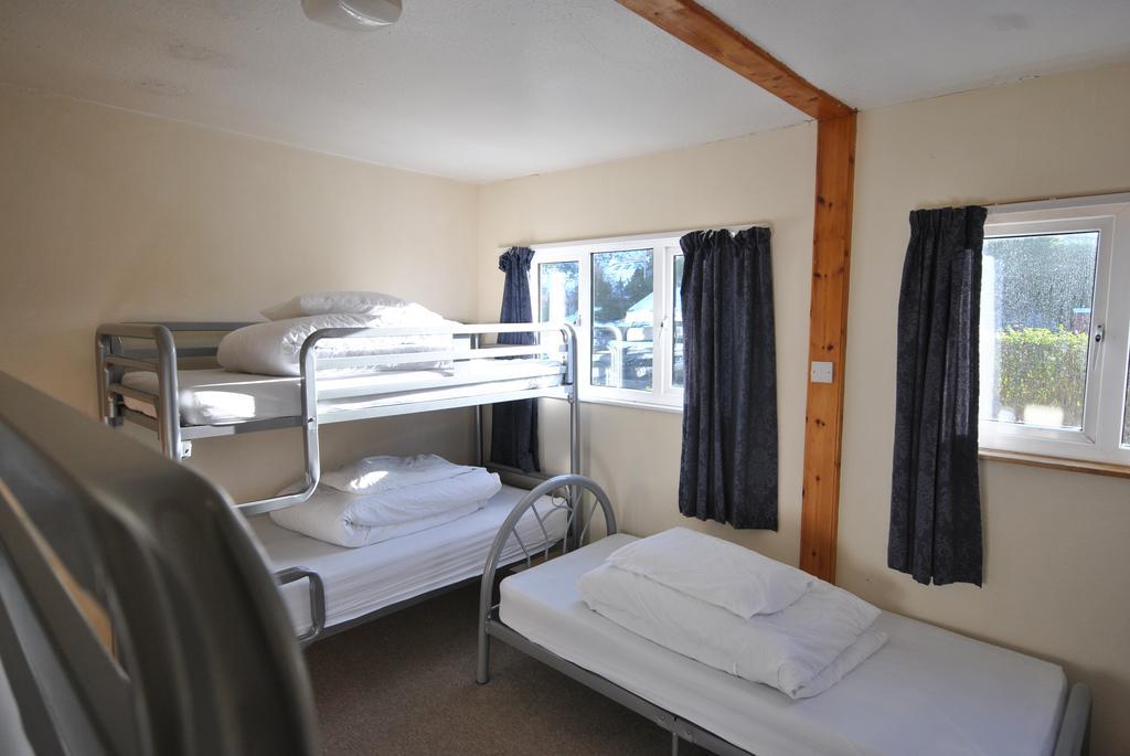 Saucy Mary'S Hostel Кайликин Номер фото